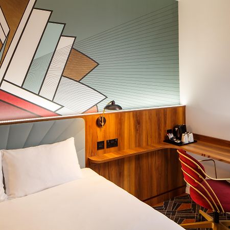 Ibis Styles London Heathrow East Hotel Hounslow Eksteriør billede