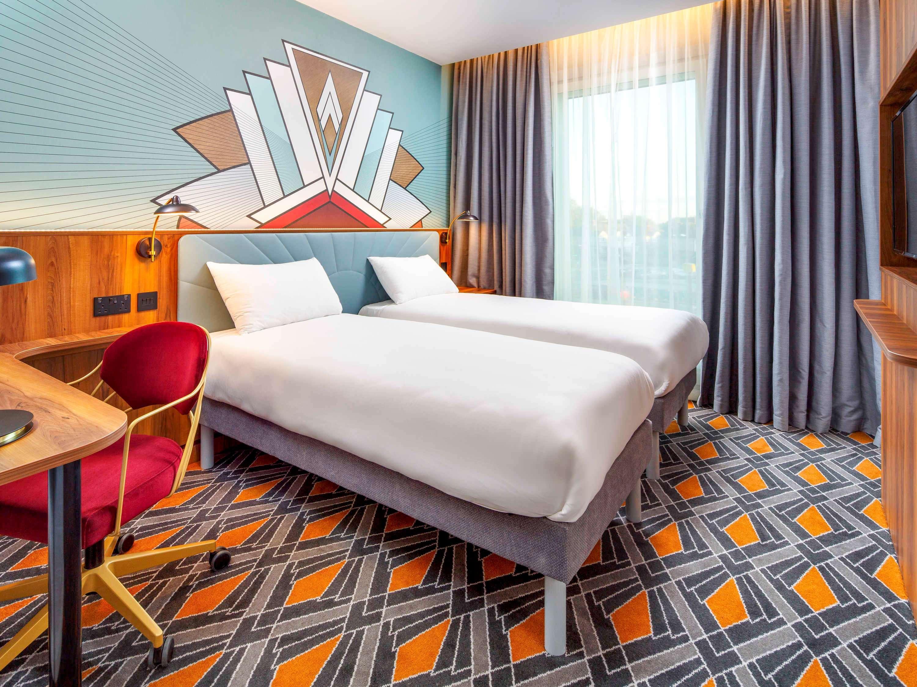 Ibis Styles London Heathrow East Hotel Hounslow Eksteriør billede