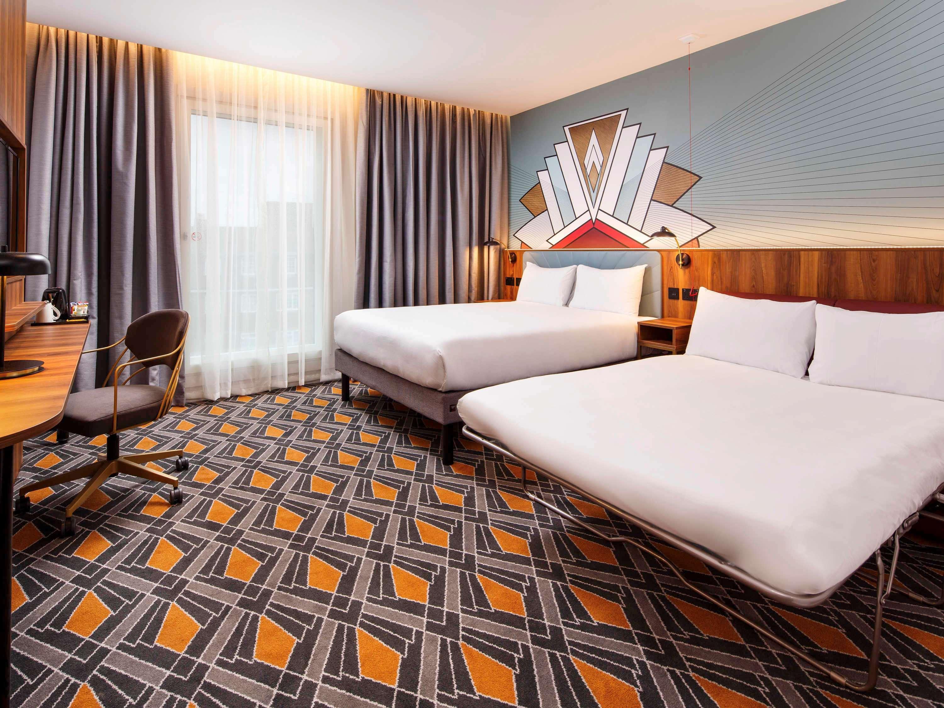 Ibis Styles London Heathrow East Hotel Hounslow Eksteriør billede